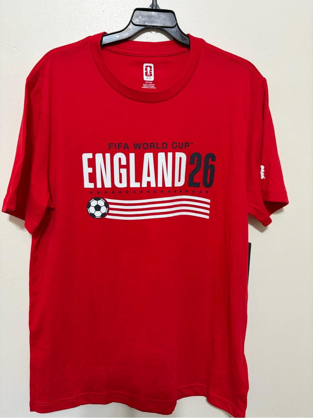 Old Navy Red England 26 FIFA World Cup Graphic Tee